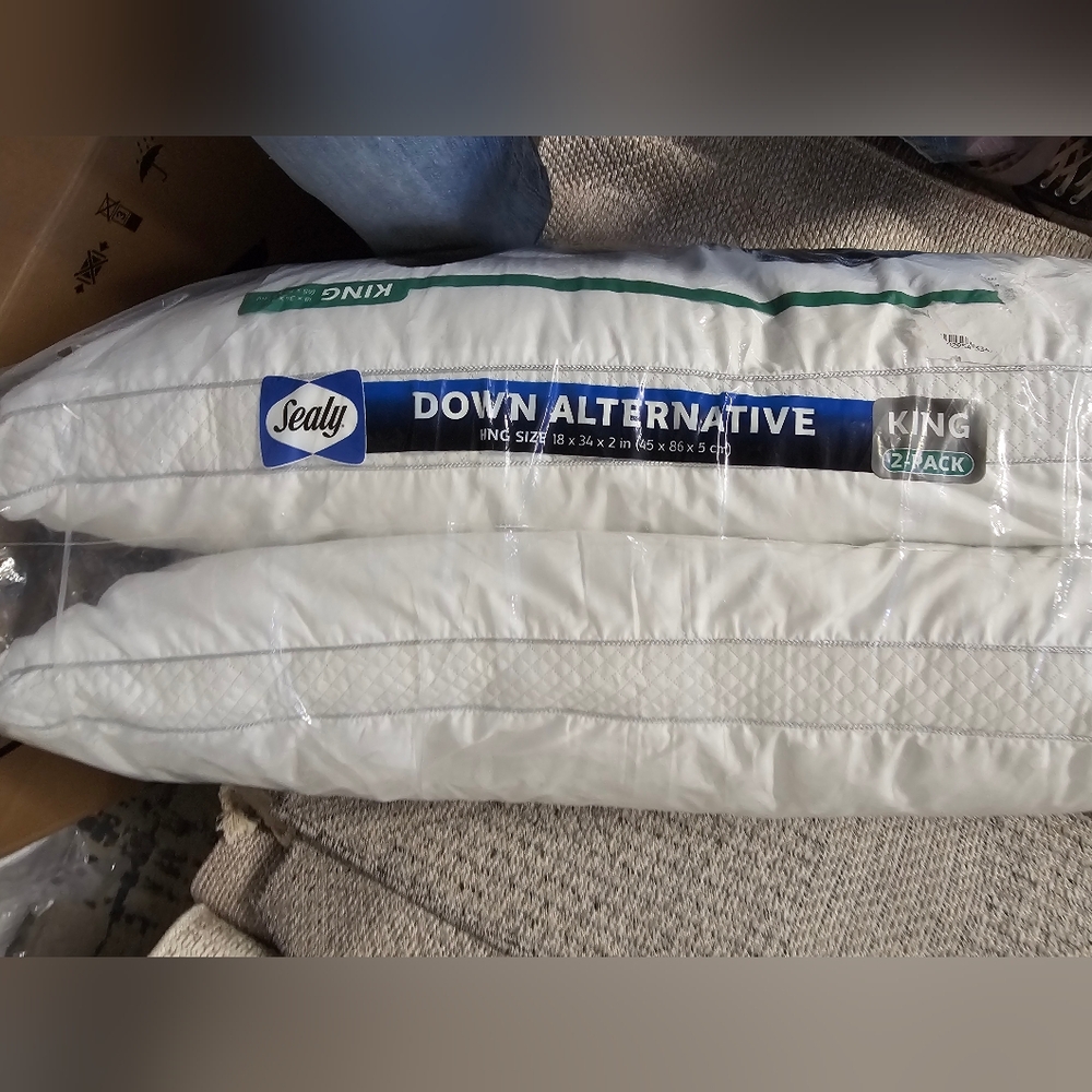 Sealy Sterling King 400TC Cooling Down Alt Pillow 2-Pack - New/Open Box - Picture 2 of 3